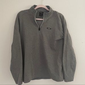 Oakley Gravity Range Quarter 1/4 Zip Golf Pullover Gray